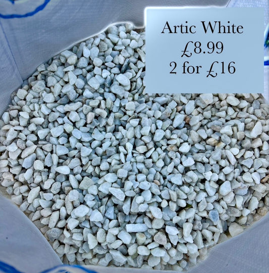 Arctic White 10mm Gravel 2 for £16